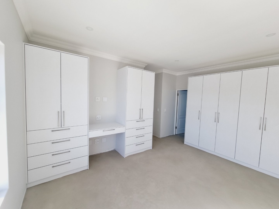 4 Bedroom Property for Sale in Sandown Western Cape